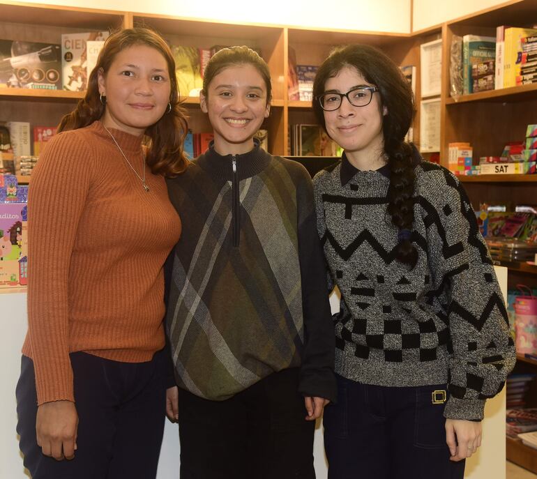 Araceli Fernández, María González y Gabriela Flores. 