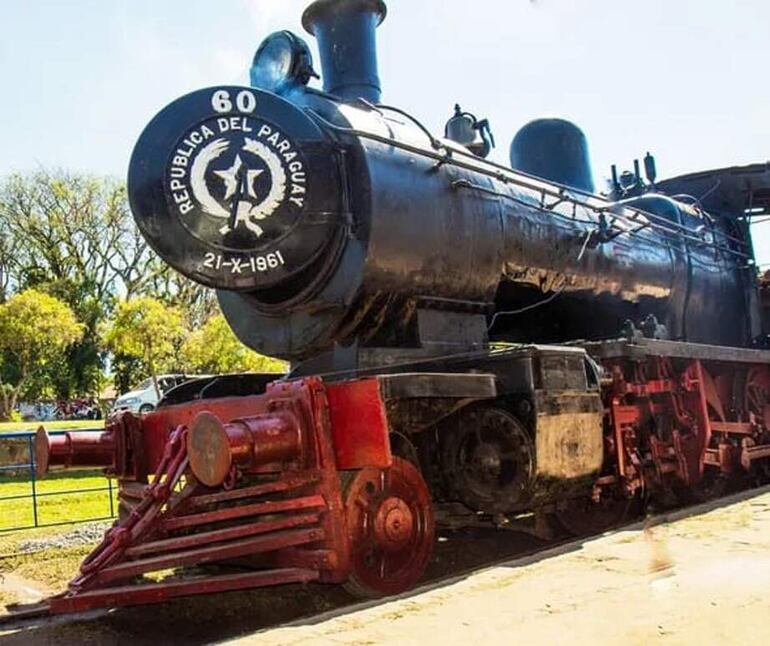 La locomotora de Ypacaraí que pretenden que llegue hasta Paraguarí, para concretar el proyecto turístico.