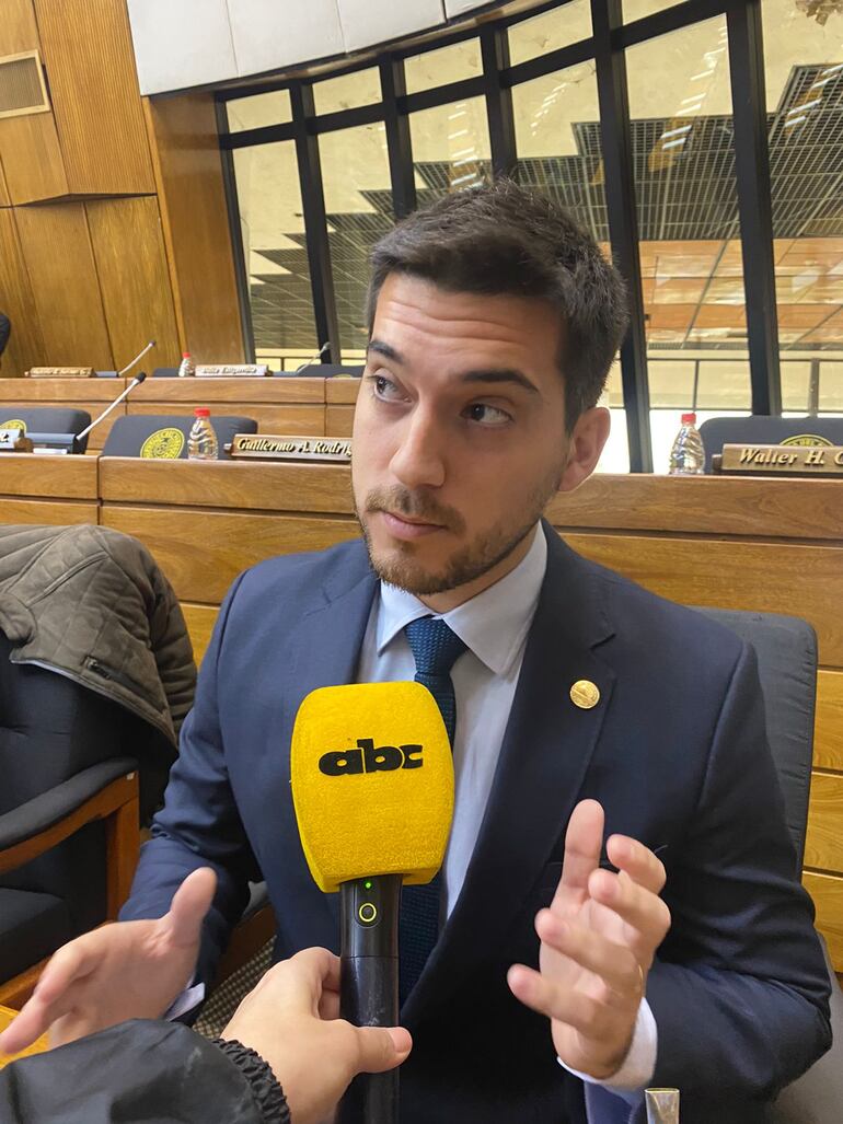 Rubén Rubín, diputado por el partido Hagamos.