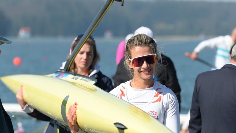 Alejandra Alonso (27 años) junto a Nicole Martínez (20) conquistaron medallas en remo.