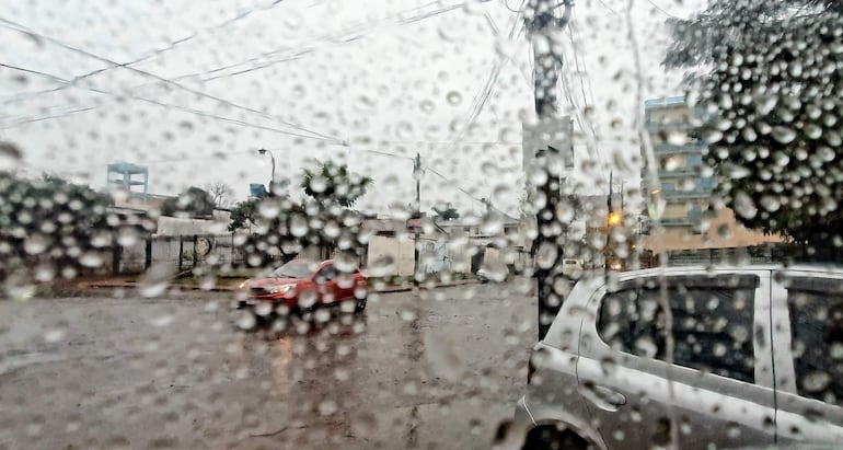 Meteorología anuncia una jornada lluviosa en el Este del país.