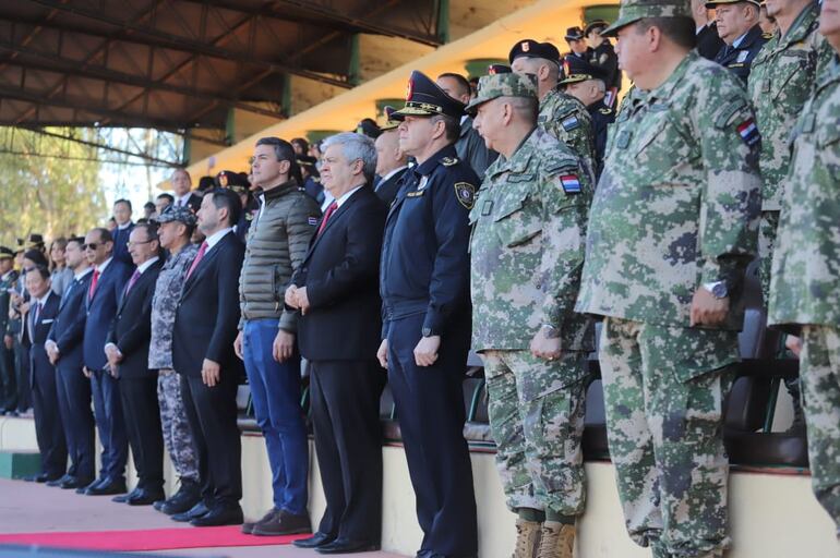 En total, 53 efectivos del Grupo Lince culminaron este viernes su VI curso.