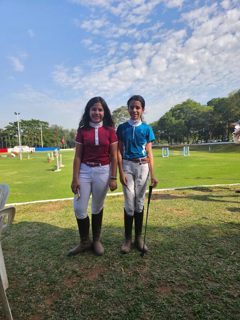 Paula y Julieta Ruiz Arza también se sumaron a los saltos del CELF, que tuvo mas de 170 atletas.