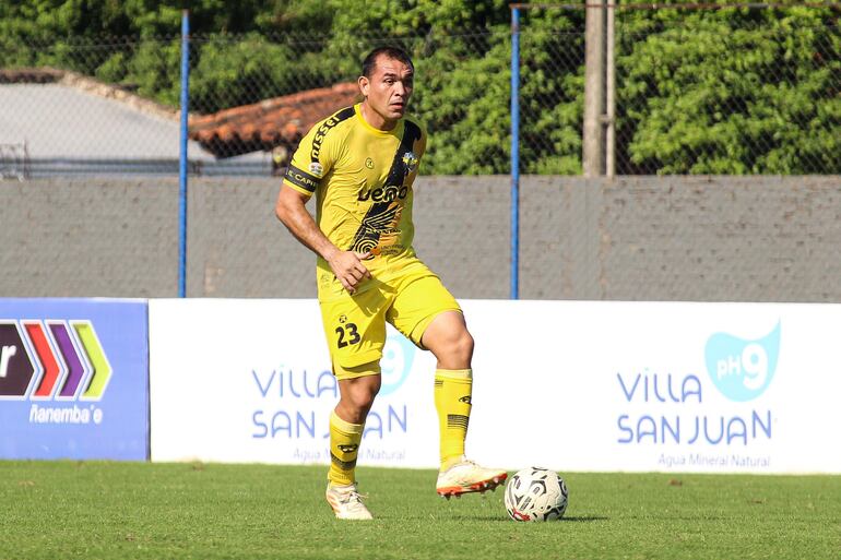 12 de Junio de Villa Hayes derrotó 2-1 a Deportivo Recoleta por la fecha 13 de la División Intermedia 2024.