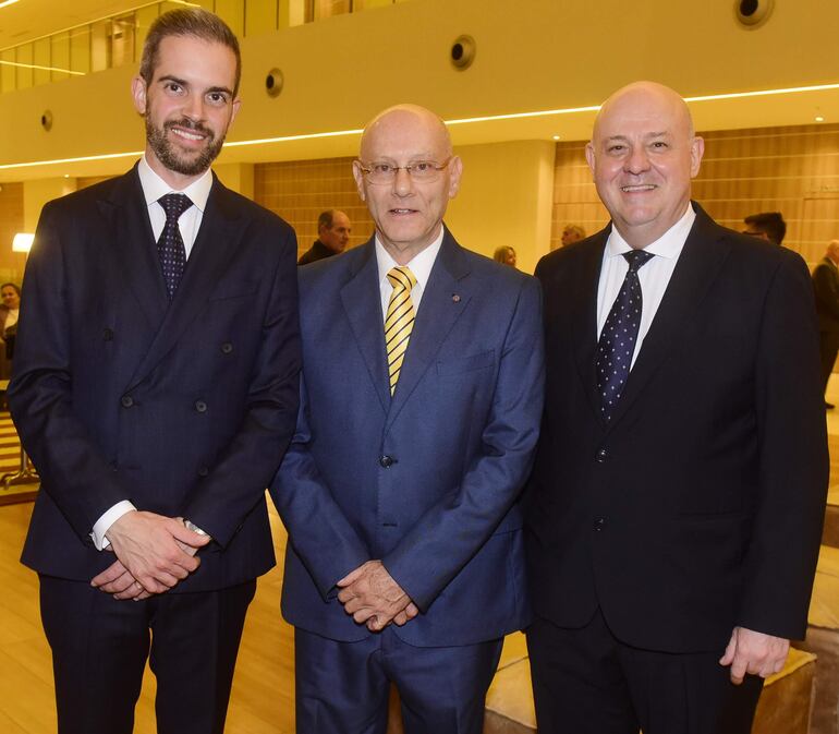 Gianfilippo Laurini, José Zanotti Cavazzoni y Eduardo Poletti Paoletti.