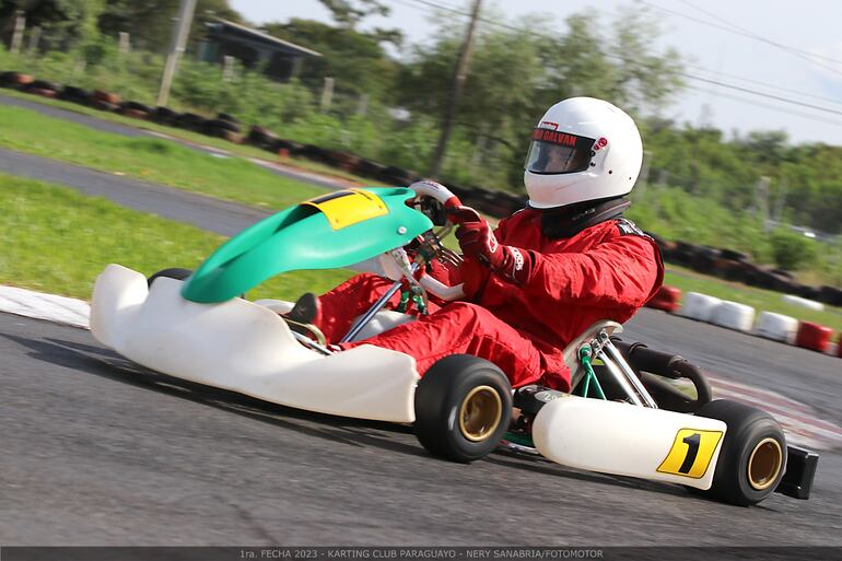 El experimentado piloto Gonzalo Galván fue dominador de la categoría Rotax Master Max.