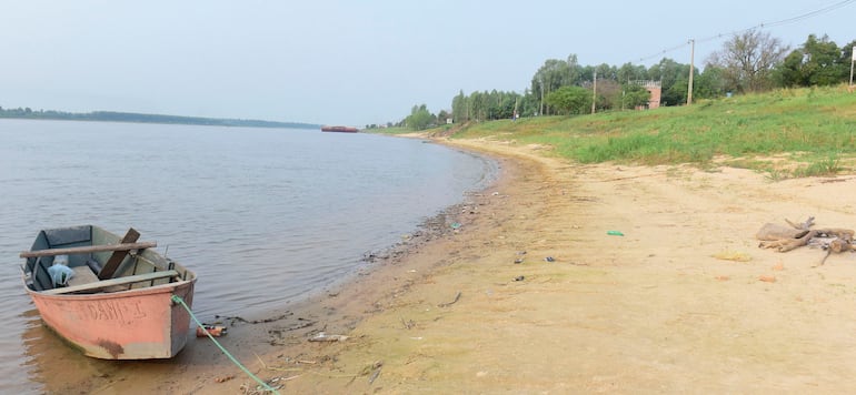 El río Paraguay se encuentra muy por debajo de su nivel para esta época del año.