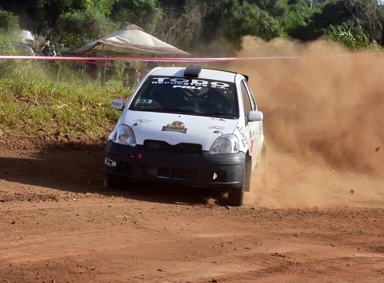 Pablo Cabañas y Humberto Pedretti (Toyota Vitz RS) fueron los más rápidos en la clase RC4-C.