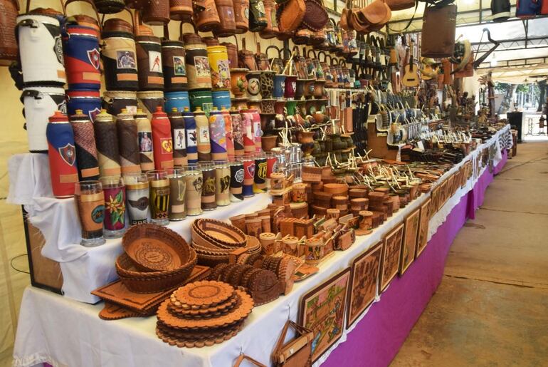 Feria de Artesanía por el Día Internacional de la Mujer será en la plaza Juan E. O´leary de Asunción. 