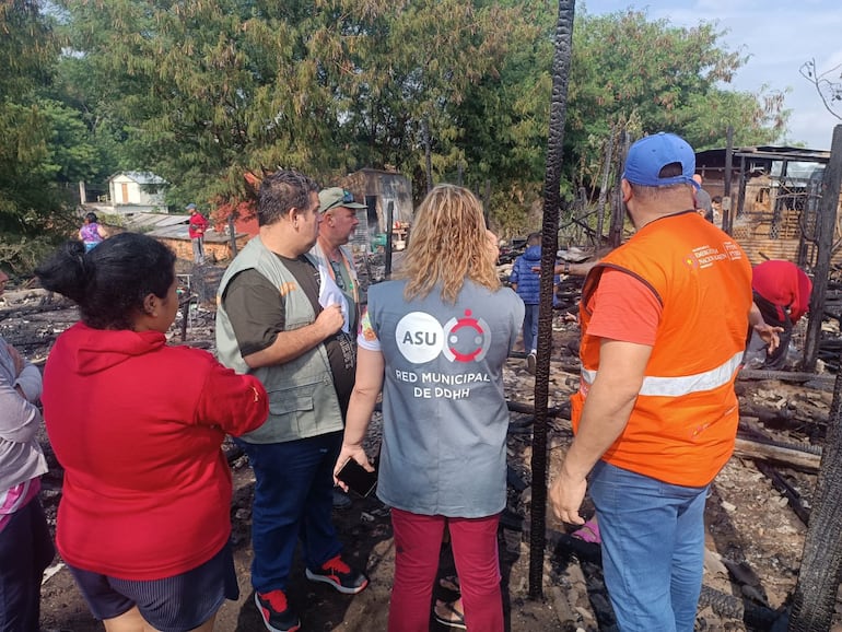 Incendio en Chacarita: la SEN inicia trabajos para asistir a afectados