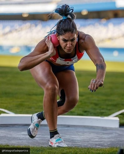 La paraguaya Anna Camila Donatella Pirelli Cubas (30 de enero de 1989) deja su huella en el atletismo nacional donde compitió por Paraguay en Mundiales, Panamericanos, Odesur y Juegos Olímpicos.