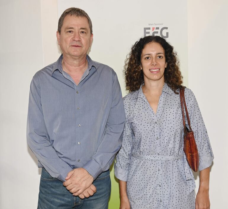 Fernando Allen y Adri Morro.