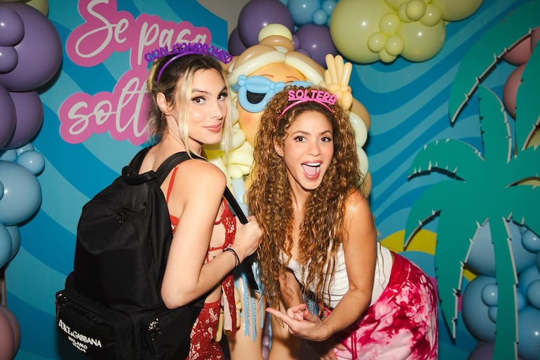 Lele Pons y Shakira, divertidas en la fiesta de solteras. (Instagram/Shakira)