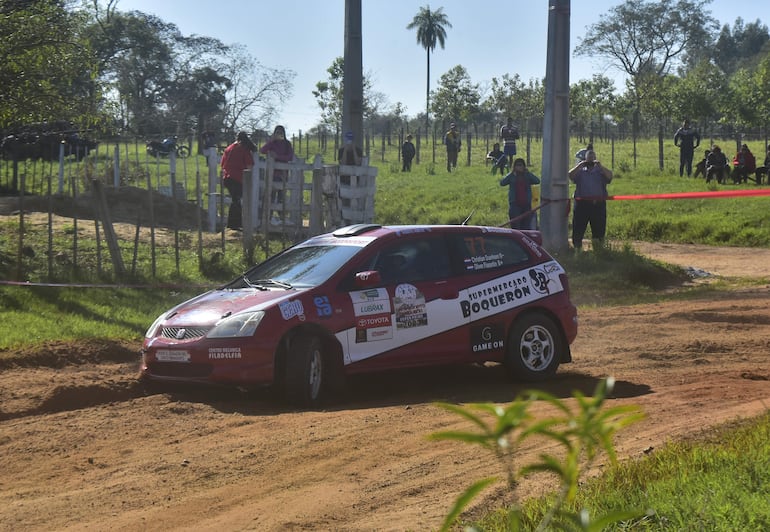 Christian Duerksen y Oliver Florentín, los ganadores de la Clase RC4-16V.