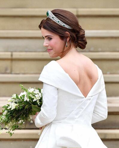 Eugenia de York luciendo su cicatriz el día de su boda.