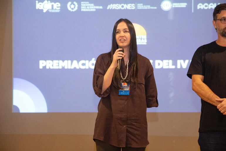 Tamara Terashima de la distribuidora El Cuervo Filmes representó a Paraguay en el jurado del MAEF.