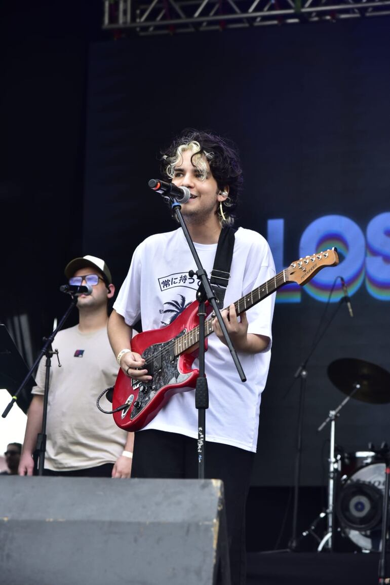 Los Ollies abrieron el Primavera Sound en Asunción.