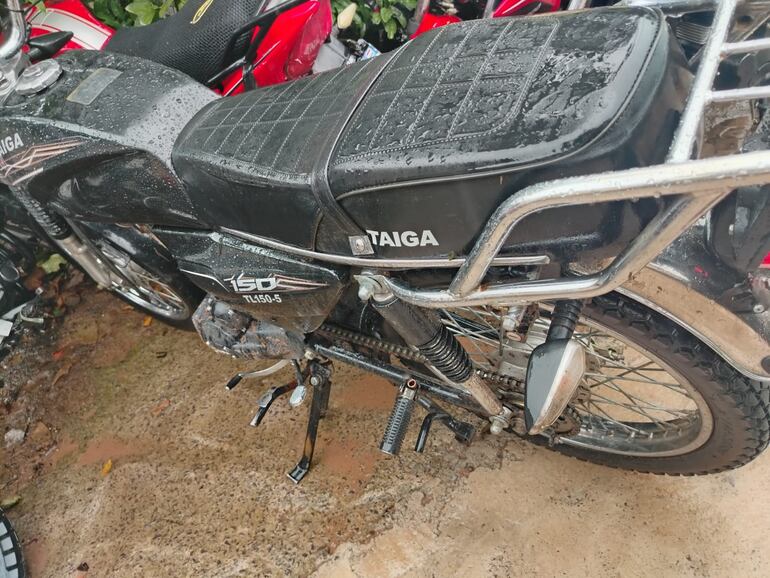 Motocicleta robada recuperada por la Policía.