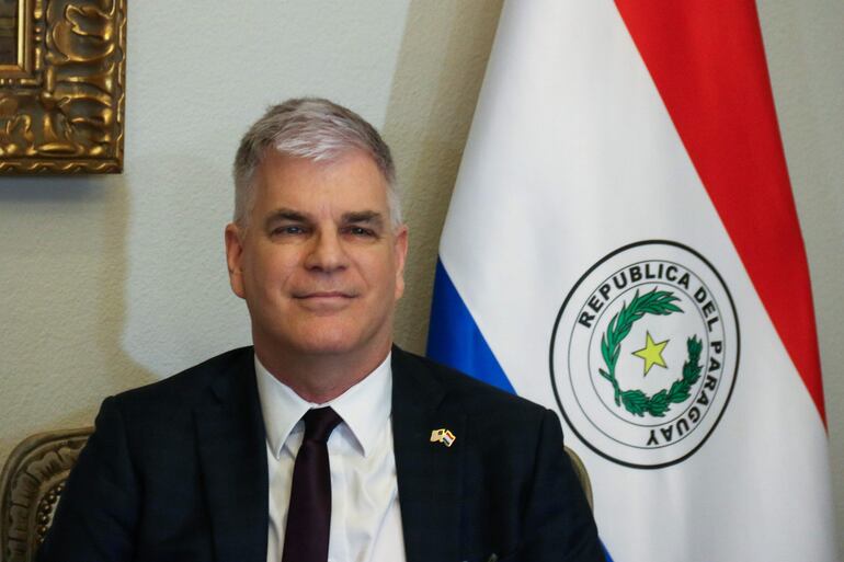 Marc Ostfield, embajador de los Estados Unidos en Paraguay.