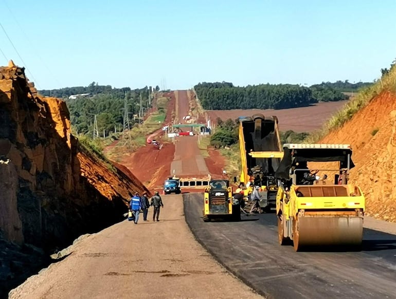 Inversión en obras públicas cayó US$ 290 millones en 2024: ministra de Obras no da explicaciones