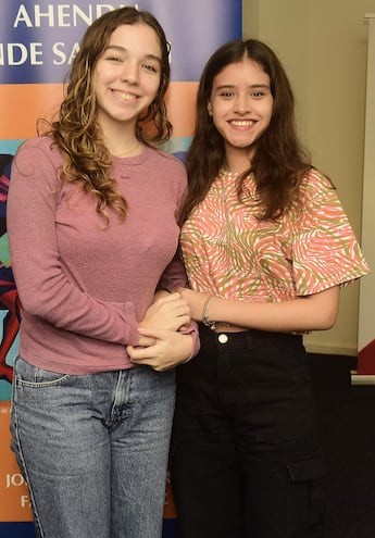 Lara Gini y Anabelle Altamirano.