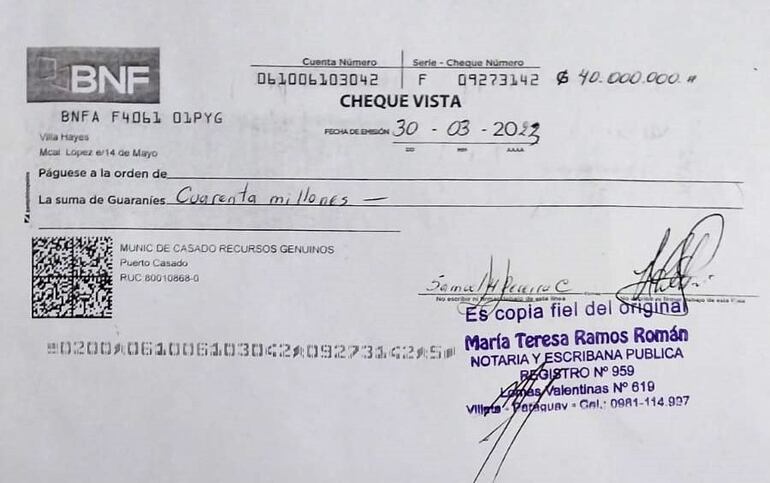 Cheque de la municipalidad que fue rechazado por falta de fondos. Adorno denuncia adulteración.