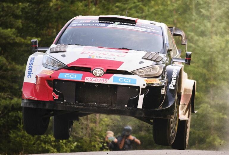 Merecida victoria de la dupla británica compuesta por Elfyn Evans (34 años) y Scott Martin (41 años) en el Toyota Yaris GR Rally1 Hybrid del Toyota Gazoo Racing.