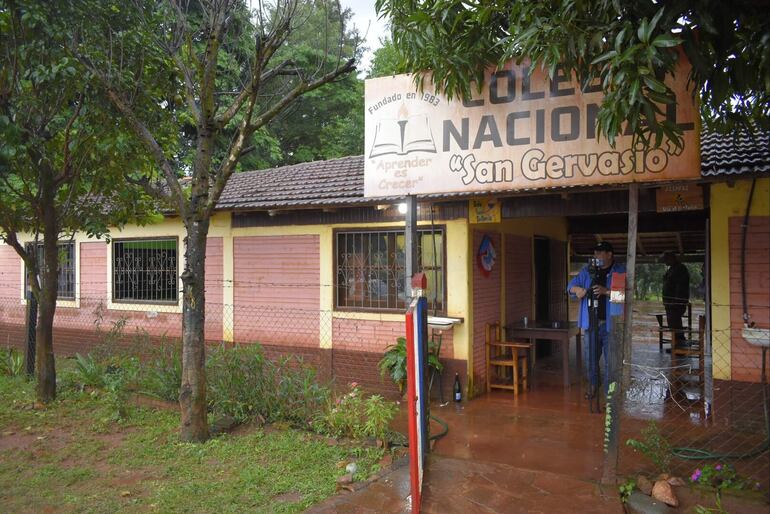 Acceso al colegio San Gervasio de Independencia.