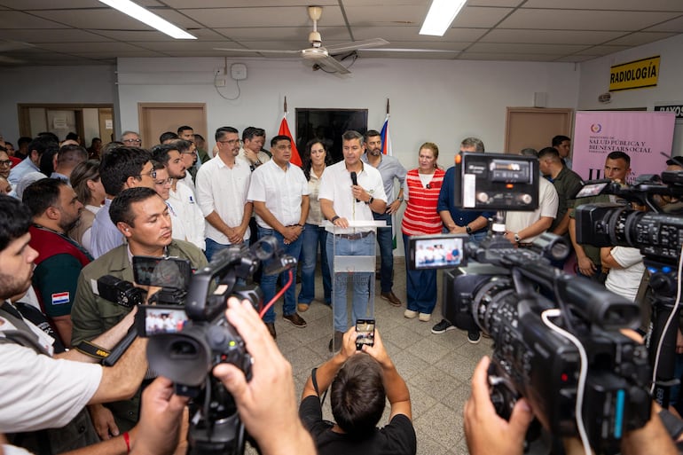 Video: escoltas del Santi Peña mudaron a pacientes para acto en hospital de Caacupé