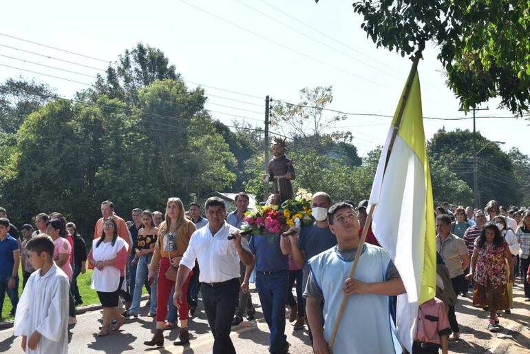 Procesión por San Francisco Solano en Yabebyry.