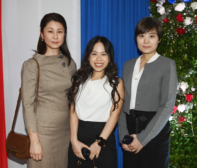 Liliana Lee, Vastet Chen e Inés Tsao.