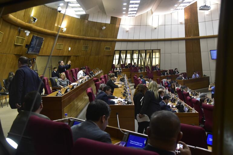 Una de las últimas reuniones de la Comisión Bicameral de Presupuesto. 