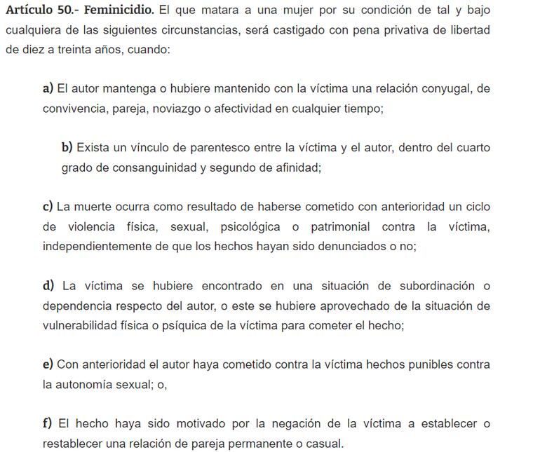 La ley de protección integral a las mujeres habla del feminicidio en su artículo 50.