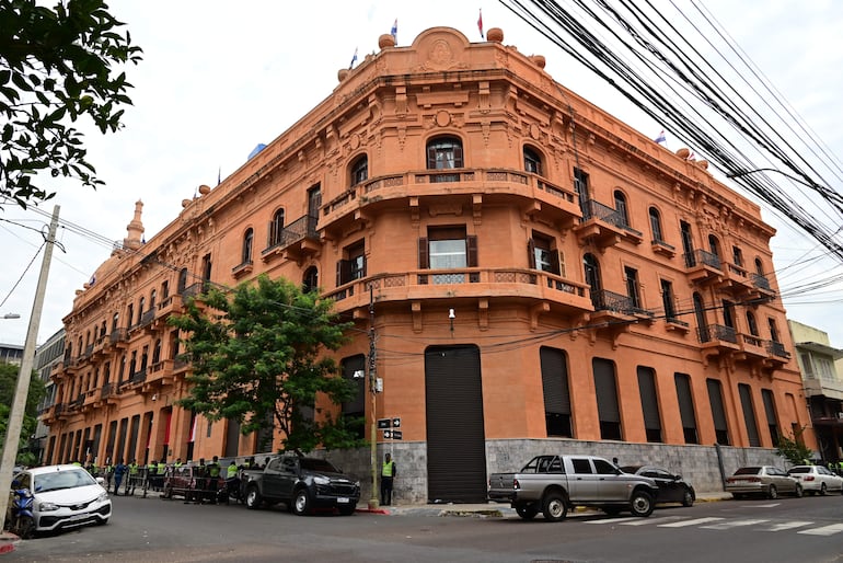 La sede del Ministerio de Economía y Finanzas, en Asunción.