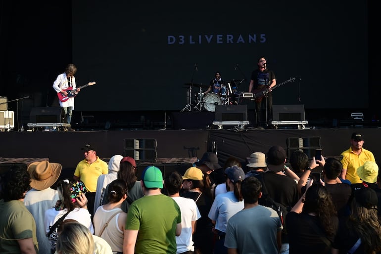 Deliverans, agrupación paraguaya en el Kilkfest.