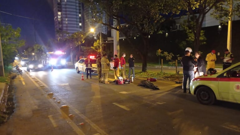 Un joven de 20 años falleció tras un accidente de tránsito sobre la avenida Primer Presidente.