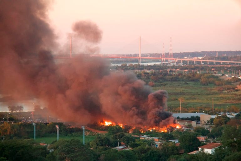 Ahora se concentran en asegurar bien el sitio donde ocurrió el incendio, de tal manera a que se erradique el peligro de un eventual reinicio del fuego.