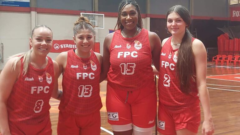 Ilze Jakobsone, Dalma Piri, Kourtni Perry e Isabelle Gradwell refuerzan la plantilla de Villa Morra.