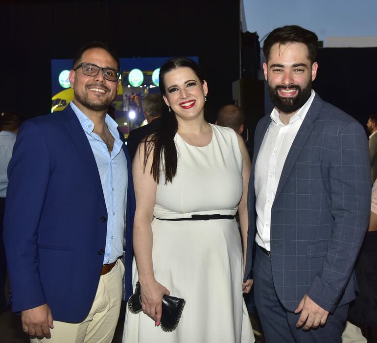 Gerardo Arana, Paola Cabello y Maximiliano De Filippi.