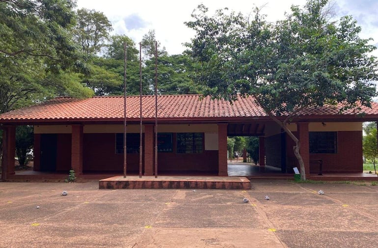 Los padres de familia de la escuela Sagrada Familia de la colonia Naranjito de Gral. Resquín afirmaron que la institución no está equipada para la implementación de la jornada extendida