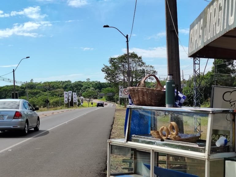 Chiperías en Coronel Bogado, apostadas al costado de la ruta PY01.