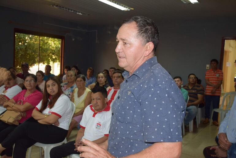 Juan Núñez, de Colonia Guaraní, asegura que la lucha contra los sojeros se gana en el campo y no con papeles.