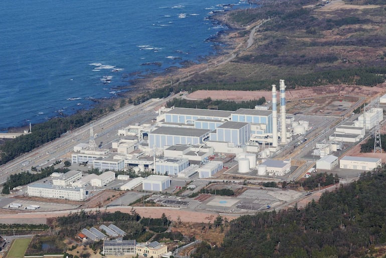 La planta nuclear Hokuriku Electric Power de la localidad de Shika, en la prefectura japonesa de Ishikawa.