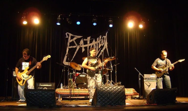 Banda de Rock metal Batallón en el año 2009.