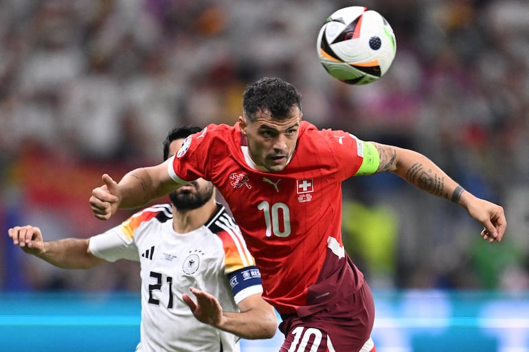 Granit Xhaka, el capitán Suiza, que hoy enfrenta a Italia, vigente campeona de la Eurocopa.