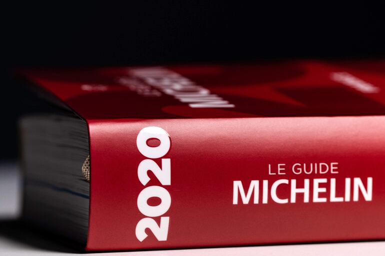 La guía Michelin, autoridad internacional de la gastronomía, anunció este viernes su decisión de suspender sus recomendaciones de restaurantes en Rusia.