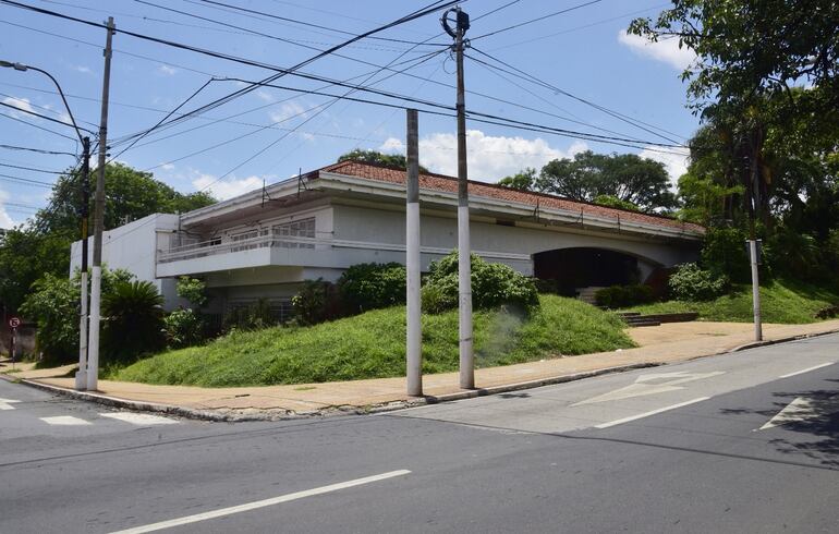 La casa Kostianovsky, ubicada en República Argentina y Alfredo Seiferheld.