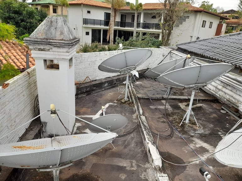 El esquema operaba desde una lujosa residencia del Paraná Country Club de Hernandarias.