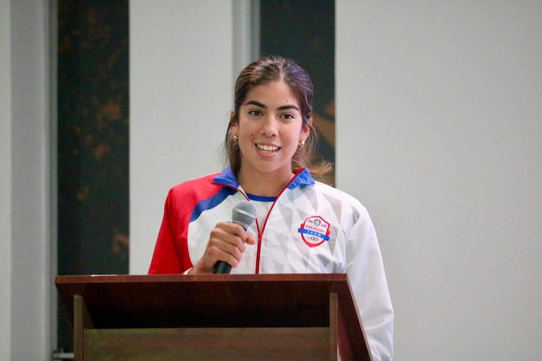 Nicole Martínez, remera del Team Paraguay, conquistó dos medallas en Santiago 2023.