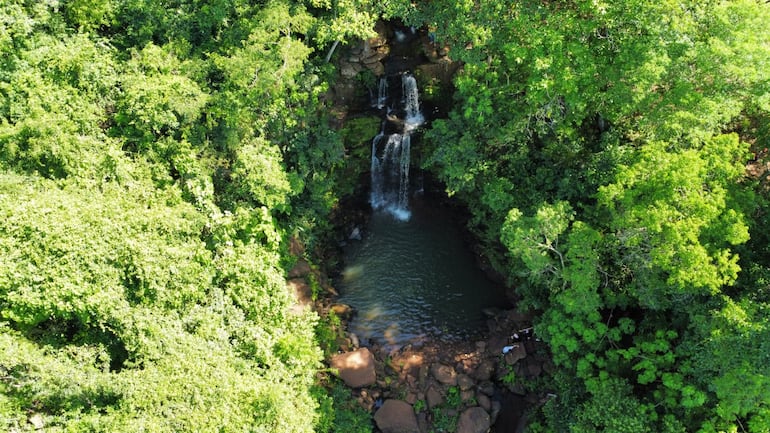 Cascada 25, uno de los atractivos naturales ubicado a pocos kilómetros del centro de Zanja Pytã.